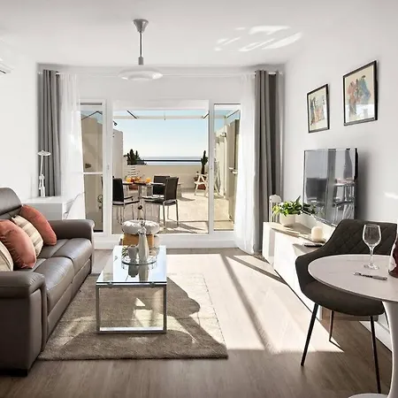 Moderno Duplex Con Vistas Al Mar En - Abejeras 409 * Estepona